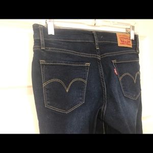 Levi 711 Skinny jeans